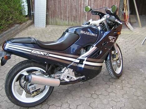 Suzuki GSX-R 250 (SOLGT) billede 2