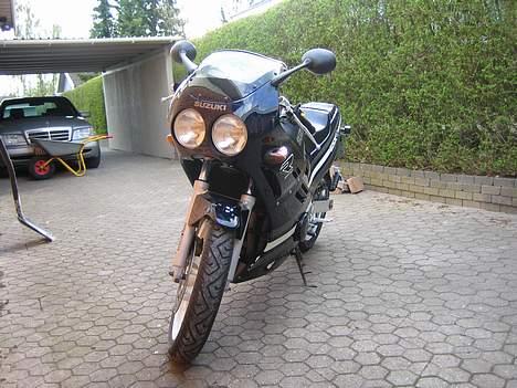 Suzuki GSX-R 250 (SOLGT) billede 4