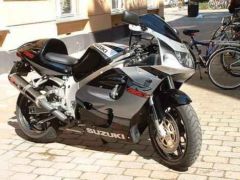 Suzuki GSX-R 750 billede 7