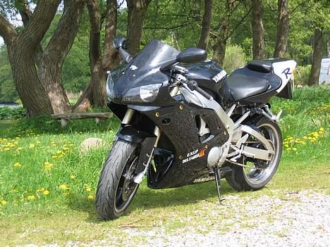 Yamaha R1 '''solgt''' billede 10