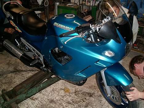 Suzuki GSX 600 F [Sæby] [Solgt] billede 5