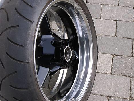 Suzuki GSXR (solgt) - Sort og blankt nice... billede 4