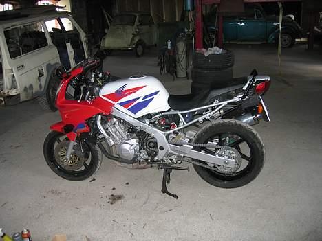 Honda CBR 600 - SOLGT billede 2