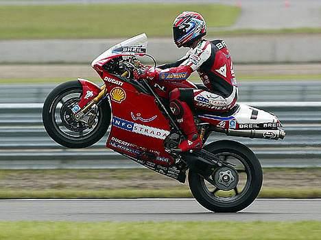 Ducati 748 årg. billede 13