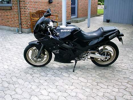 Suzuki GSX 250 R billede 2