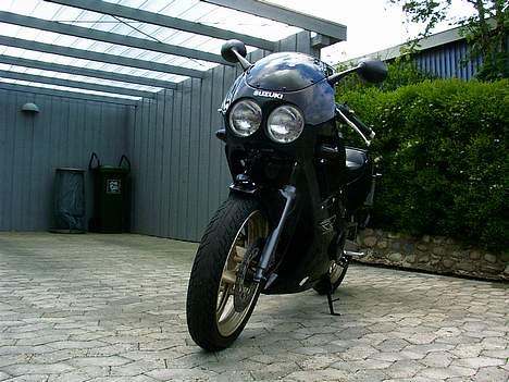 Suzuki GSX 250 R billede 3