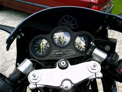 Suzuki GSX 250 R billede 5