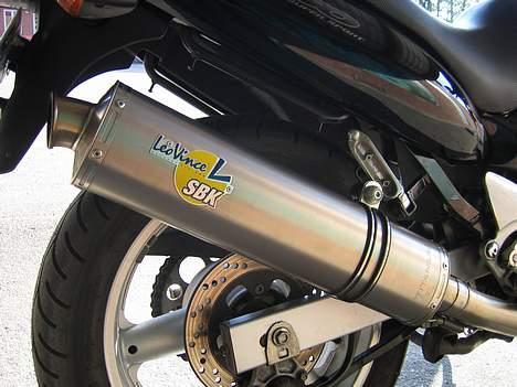 Suzuki GSX 750 F - God lyd, meget beder end den orginale symaskine. billede 7