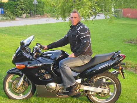 Suzuki GSX 750 F billede 11