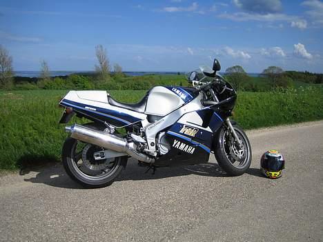 Yamaha FZR 1000 billede 2