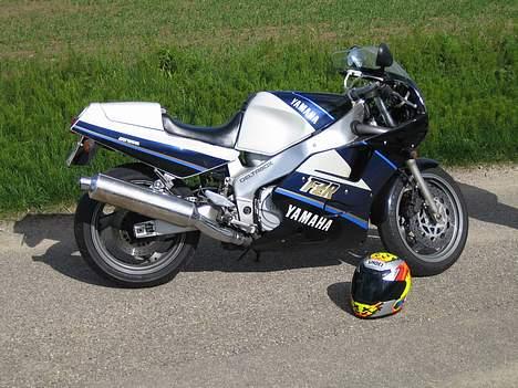 Yamaha FZR 1000 billede 3