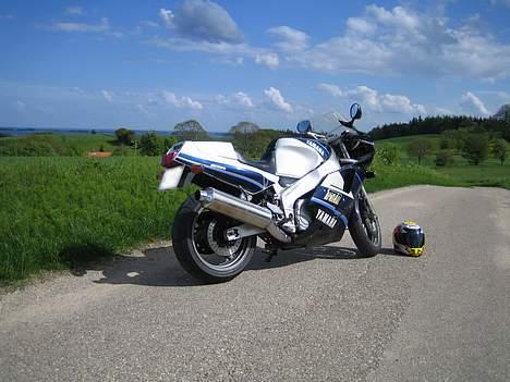 Yamaha FZR 1000 billede 5