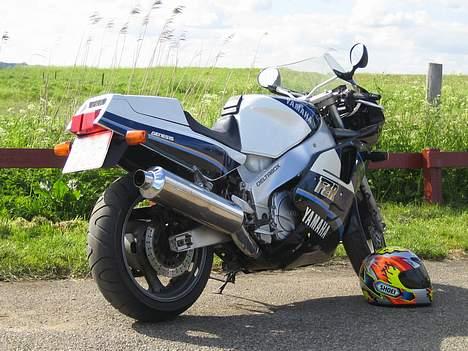 Yamaha FZR 1000 billede 6