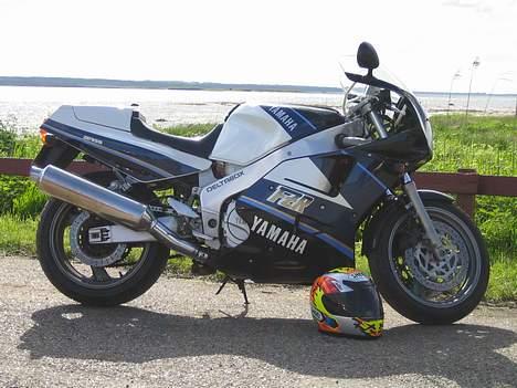 Yamaha FZR 1000 billede 7