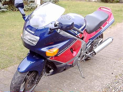 Kawasaki zzr 600 "solgt" billede 1