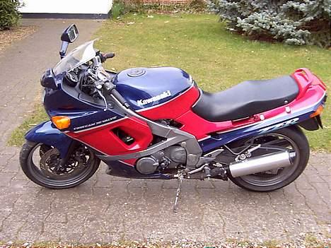 Kawasaki zzr 600 "solgt" billede 4