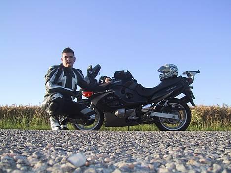 Suzuki GSXF 600 | RANDERS |SOLGT billede 3