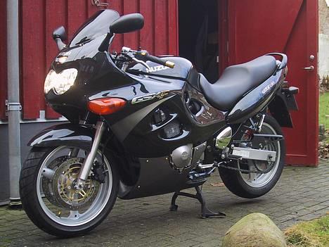 Suzuki GSXF 600 | RANDERS |SOLGT - nu uden give rack..  billede 5