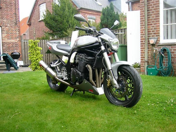 Suzuki 1200 Bandit R (solgt) billede 4