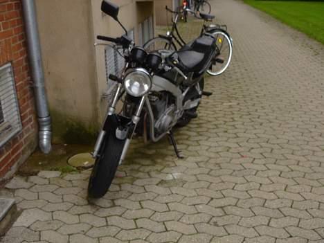 Suzuki GS 500 billede 1