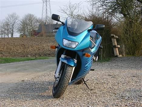 Suzuki RF 600 R billede 4