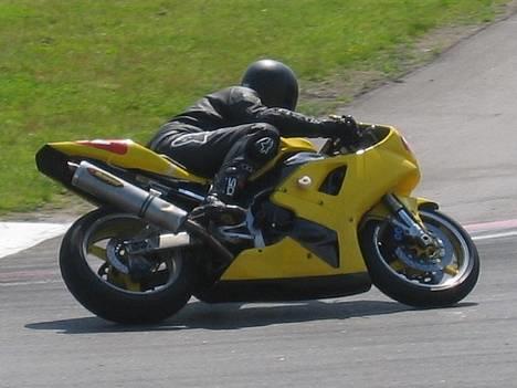 Yamaha R1 (SOLGT) - DM3 2005 Padborg Park billede 13