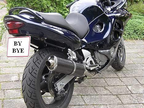 Suzuki GSX 750 F - Et godt billede der viser hvordan røven er blevet stylet billede 6