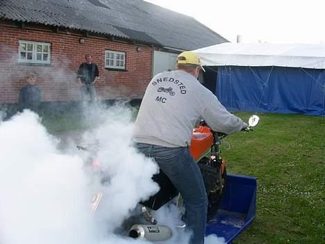Suzuki GSX1100R - Så hygger vi os lidt :-) billede 3