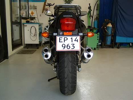 Honda CBR1100XX Superblackbird - Ny bagende. billede 2