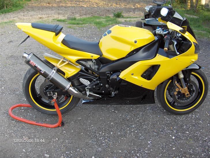 Yamaha yzf R1 - Faceliftet" i 2006. har selv lavet alt, + lak. 100% ok. billede 1