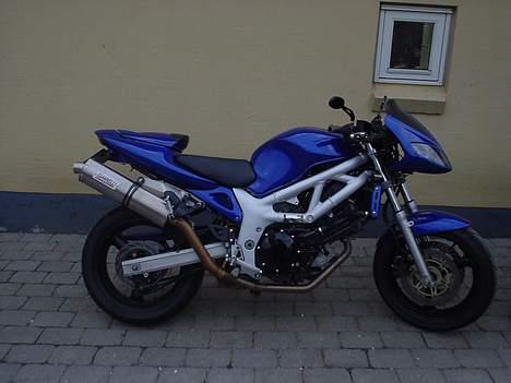 Yamaha yzf R1 - Min tidligere mc.Har selv malet den og ombygget den. billede 8