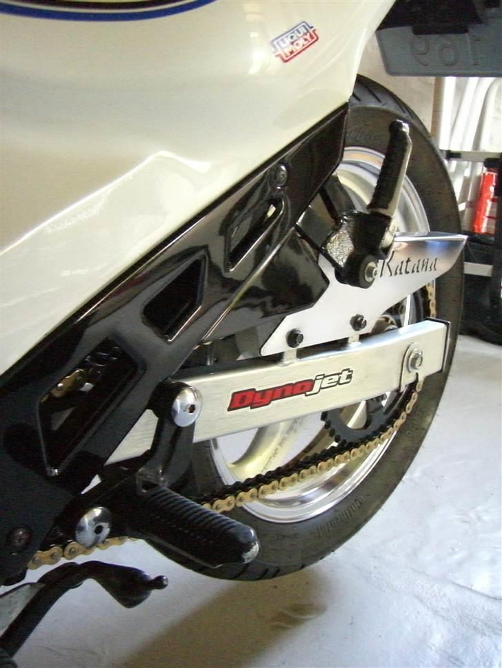 Suzuki GSX 600 F (Totaltskadet) billede 7