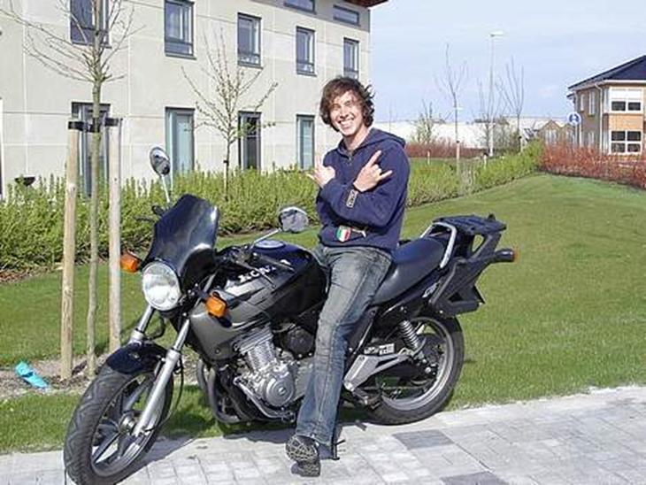 {{currentPhoto.altText}} billede {{currentPhoto.number}}