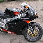 Aprilia RSV1000R