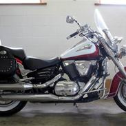 Suzuki VL 1500 LC