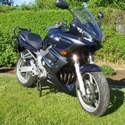 Yamaha FZ6