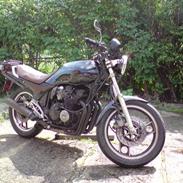 Yamaha XJ600