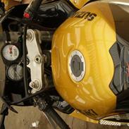 Suzuki gsxr 750 solgt