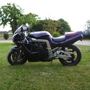 Suzuki GSX-R 750