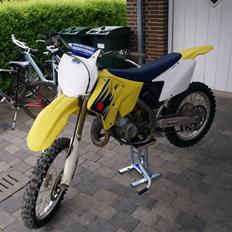 Suzuki RM125k7 *Solgt*