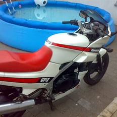 Kawasaki GPZ 500S