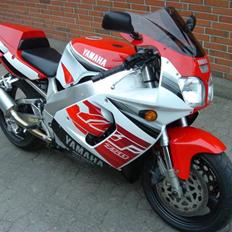 Yamaha YZF750R SOLGT!