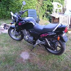 Honda cb 500