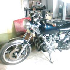 Suzuki 550 L *SOLGT*