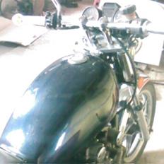 Suzuki 550 L *SOLGT*