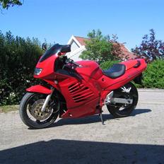 Suzuki RF600-R  RF937-R Xenon