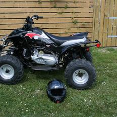 Universal 200cc Solgt .