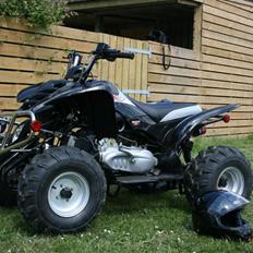 Universal 200cc Solgt .