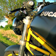 Ducati Monster 600