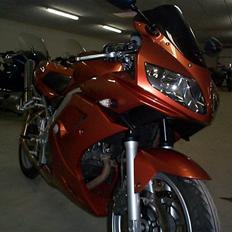 Suzuki SV 650 S ( SOLGT )
